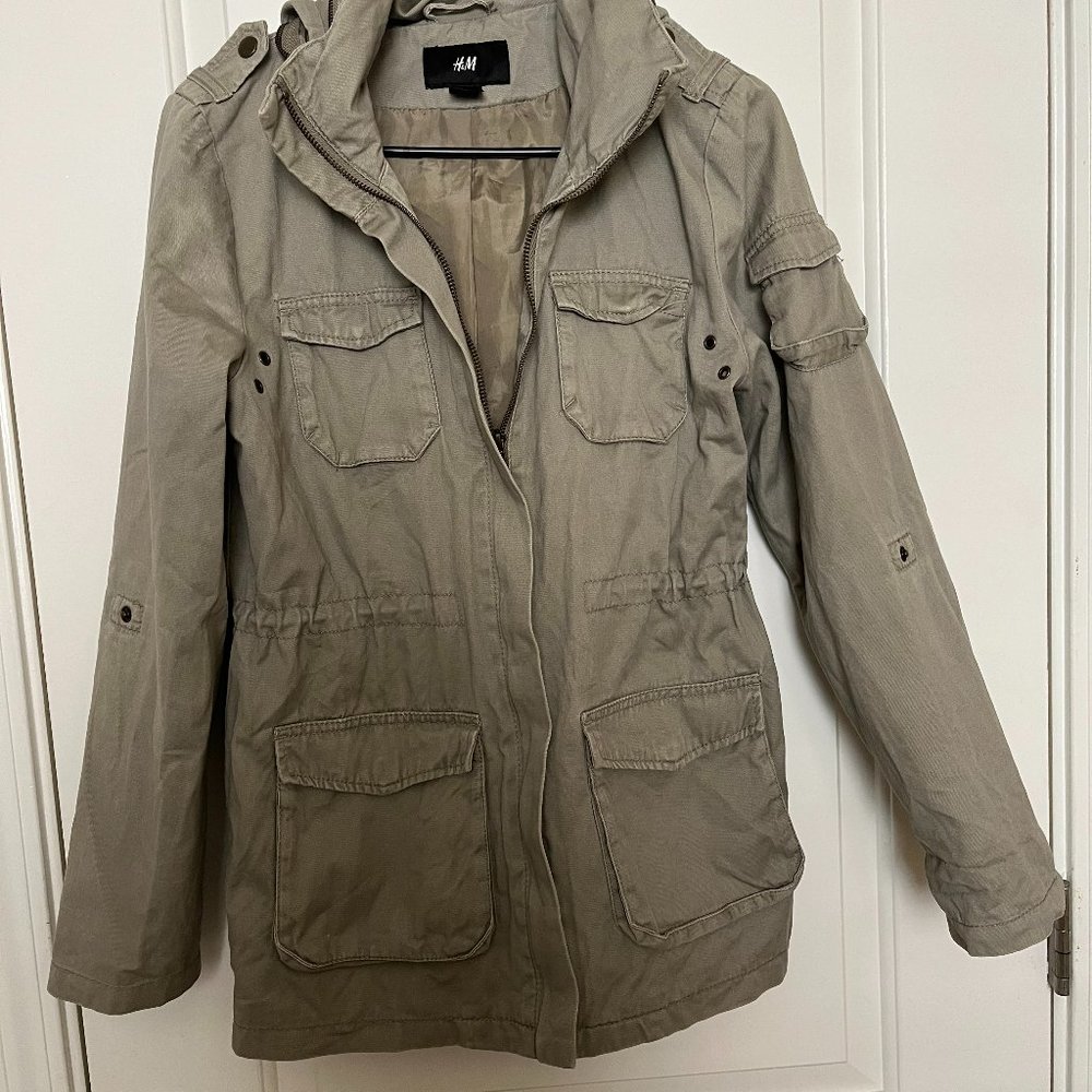 H&M Women's Outerwear Jacket  - US Size 6